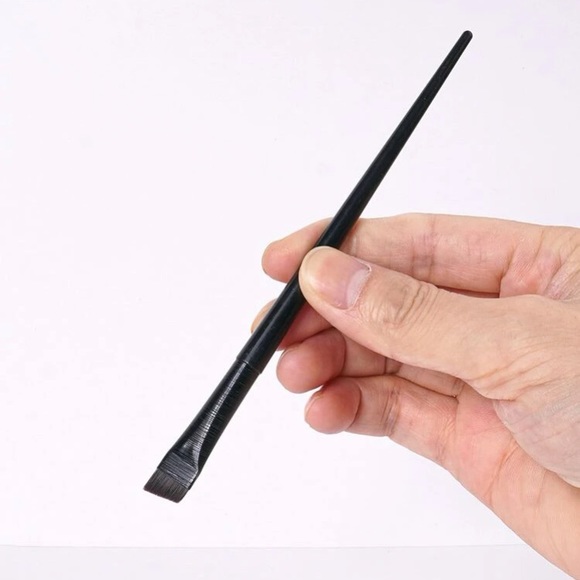 2 Pack Ultra Thin Eyebrow and Eyeliner Brush - Picture 6 of 8